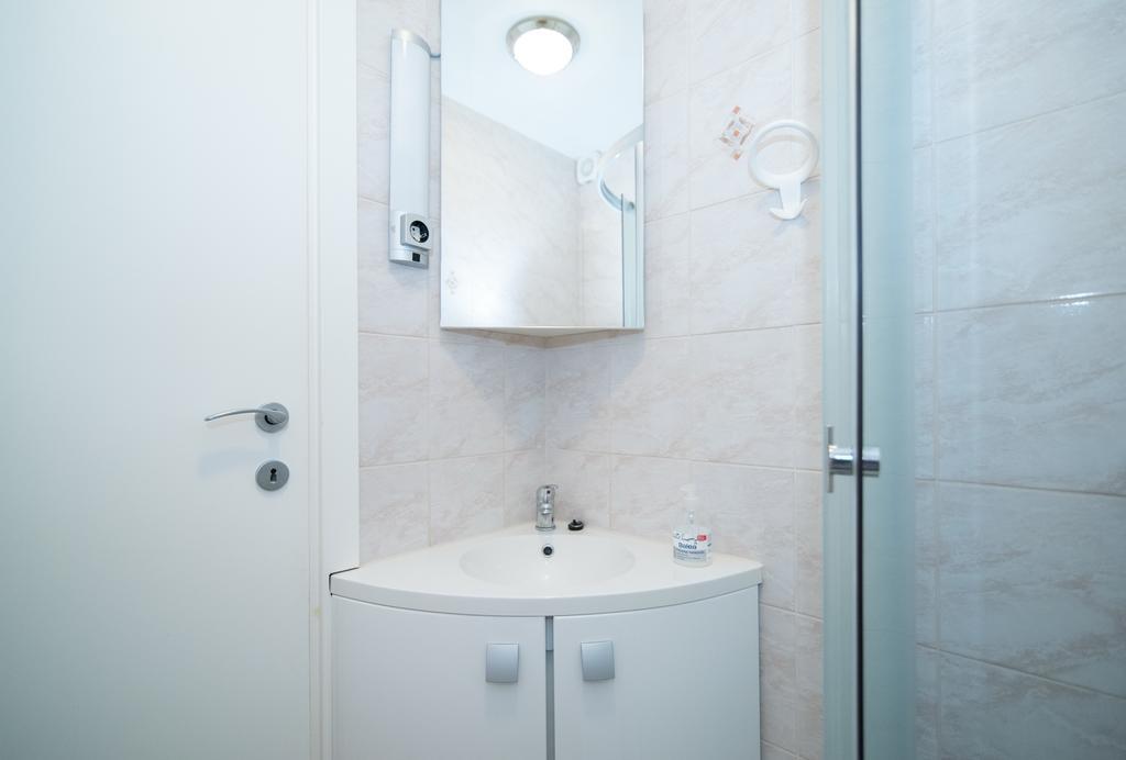 Apartments Natasa Супетар Экстерьер фото